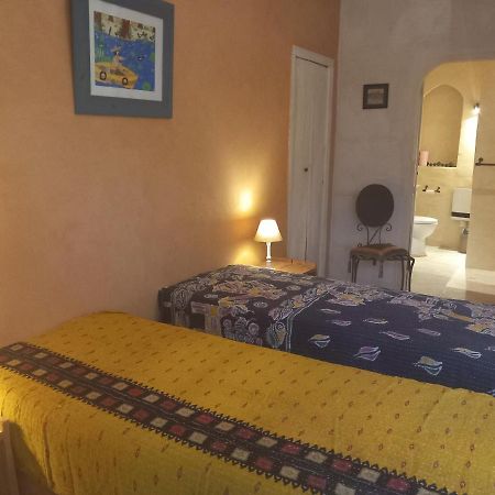 Mas Des Broussonnetiers Apartment Barjac  Bagian luar foto
