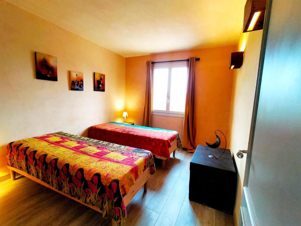 Mas Des Broussonnetiers Apartment Barjac  Bagian luar foto