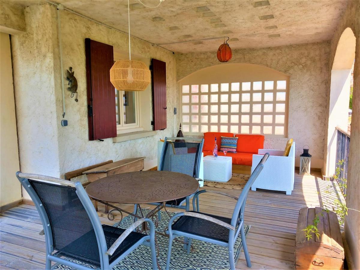 Mas Des Broussonnetiers Apartment Barjac  Bagian luar foto