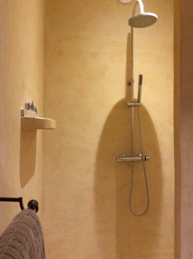 Mas Des Broussonnetiers Apartment Barjac  Bagian luar foto